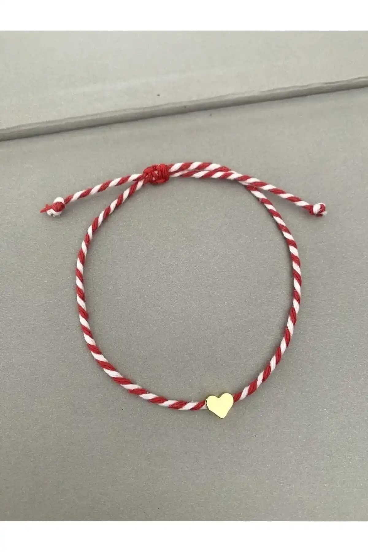 Misto Aksesuar ve Pearly Handmade Marteniçka Bileklik Karşılaştırması