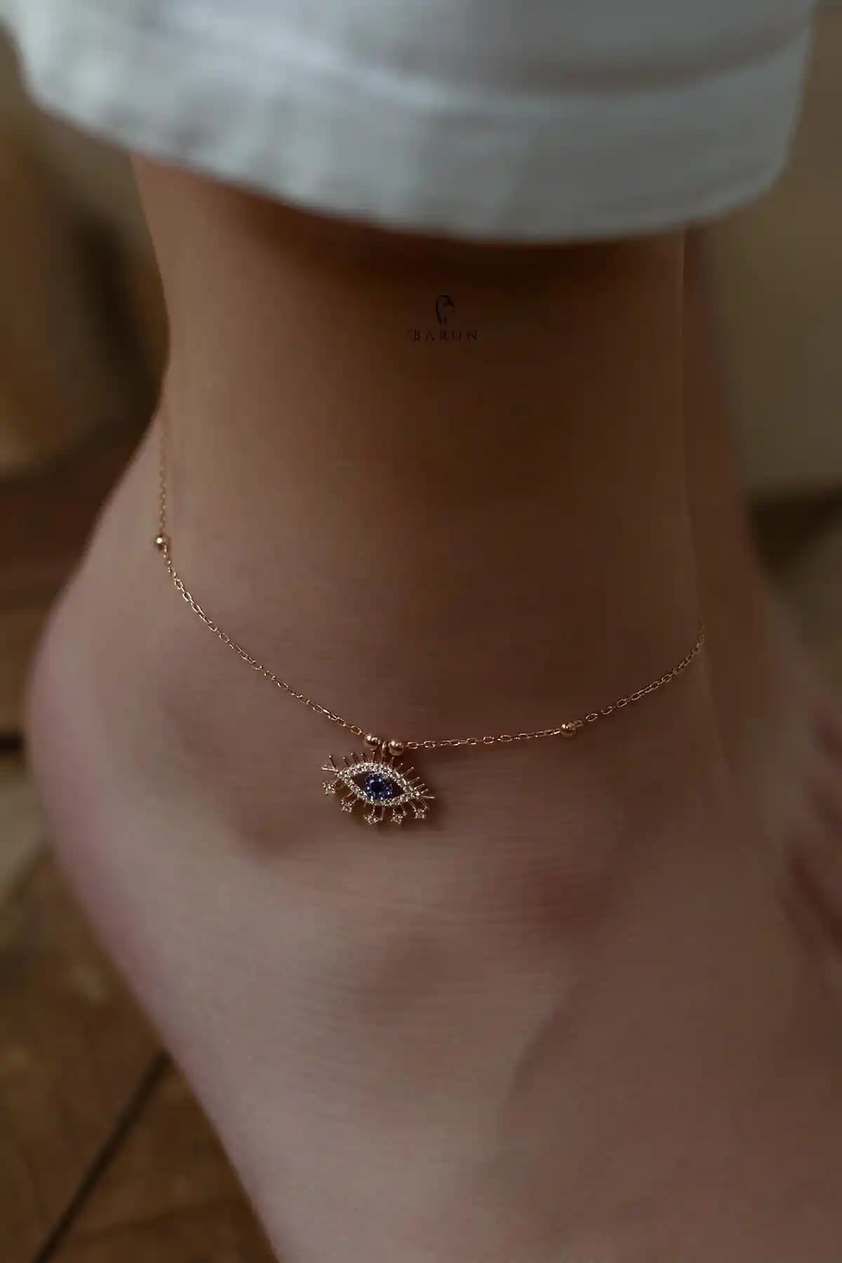 Modern Zarif Göz Figürlü Halhal ve Ayak Zinciri Tasarımı ve Kullanım İpuçları