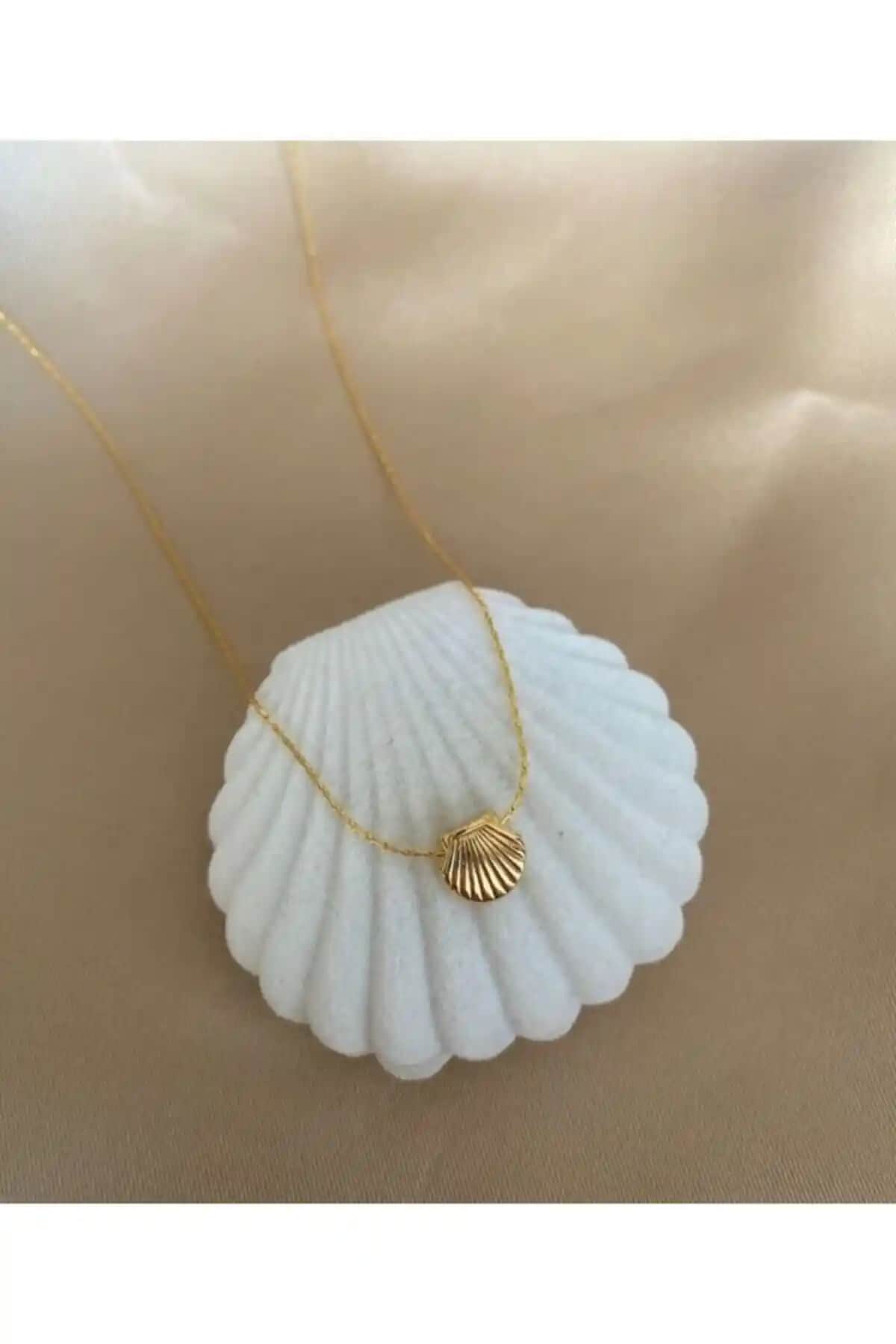 NurCollection ve Suerte Accessories Kadın Kolye Karşılaştırması: Tasarım, Malzeme ve Kullanıcı Yorumları