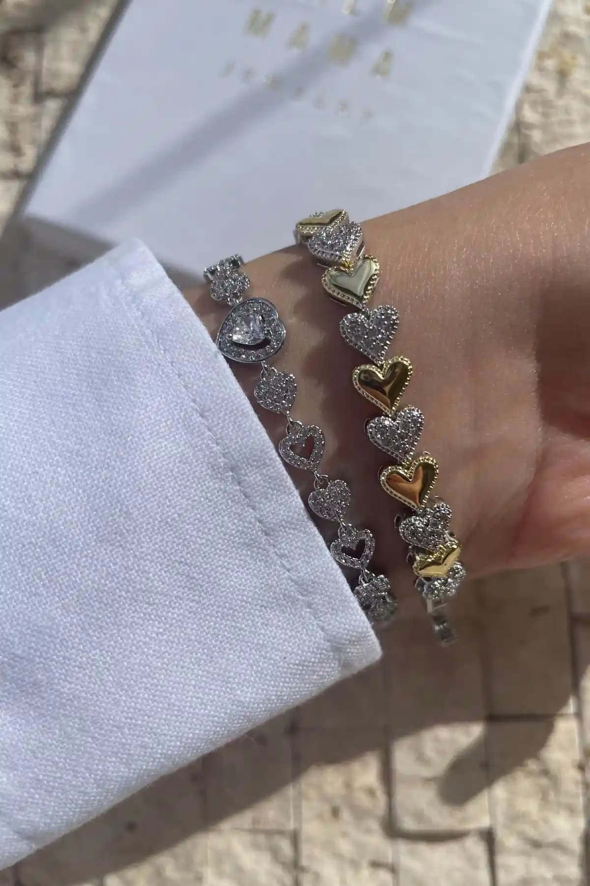 PALMMAMA Trend Minimal Kalp Detaylı Gümüş ve Altın Bileklik Şıklığını Yansıtan Tasarım