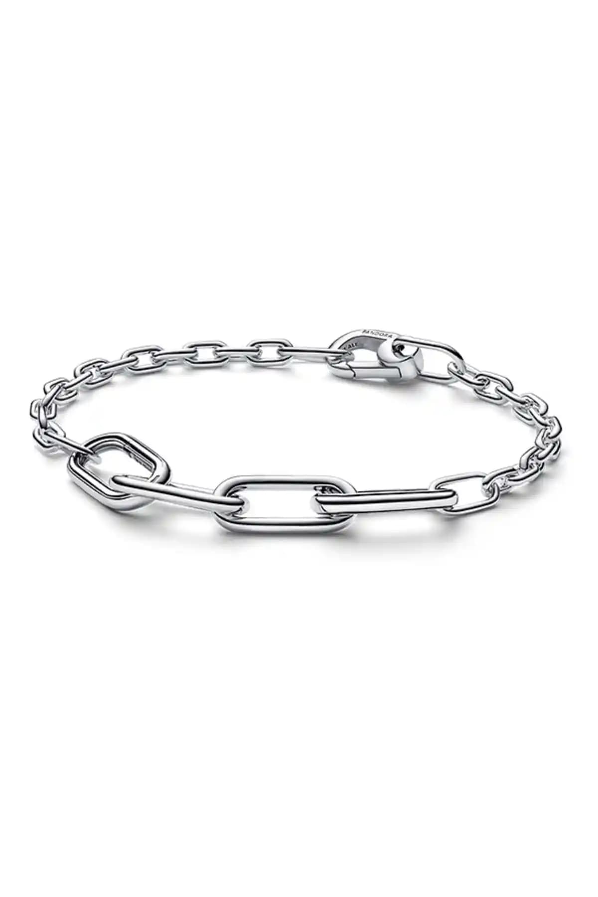 Pandora Me Slim Halka Bileklik: Modern Zarafet ve Çok Yönlülük Sunan Şık Takı