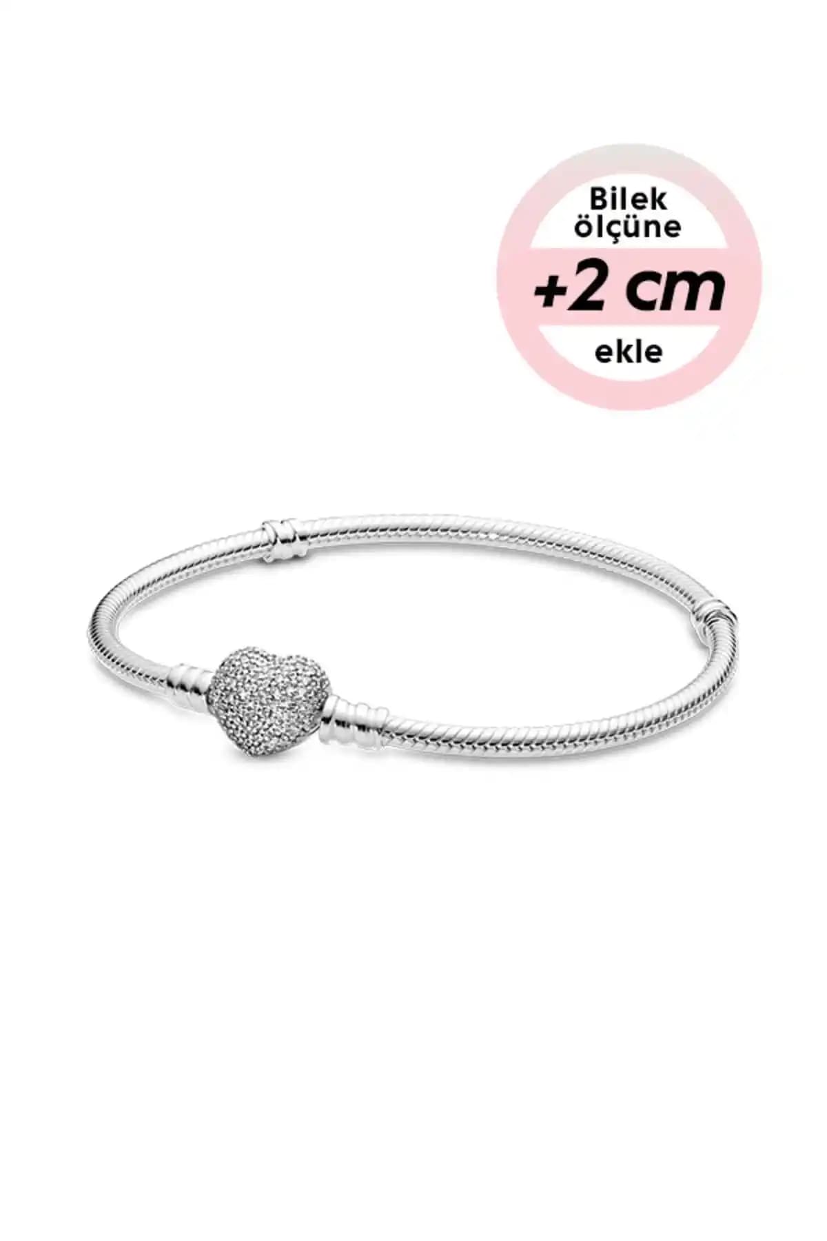 Pandora ve So Chic Bileklikleri Karşılaştırması: Tasarım ve Kalite Analizi