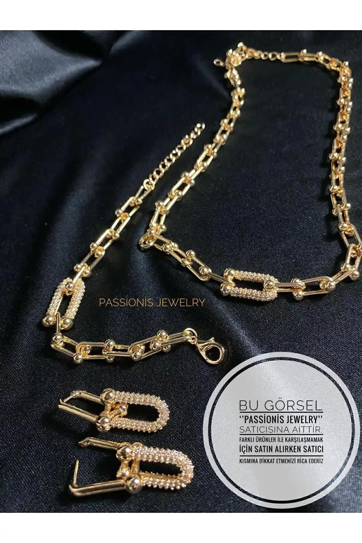 Passionis Jewelry Altın Kaplama Üçlü Takım: Şıklık ve Zarafetin Modern Buluşması