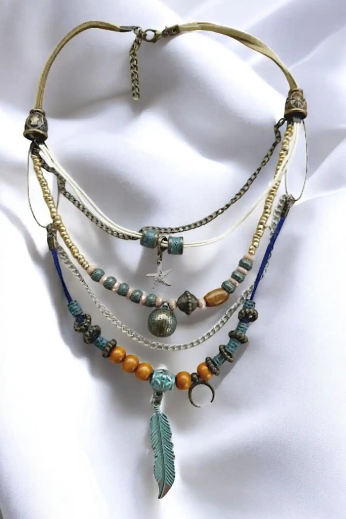 PETEK AKSESUAR Etnik Bohem Tüy Hilal Çoklu Tasarım Kolye Ürün Özellikleri ve Kullanım İpuçları