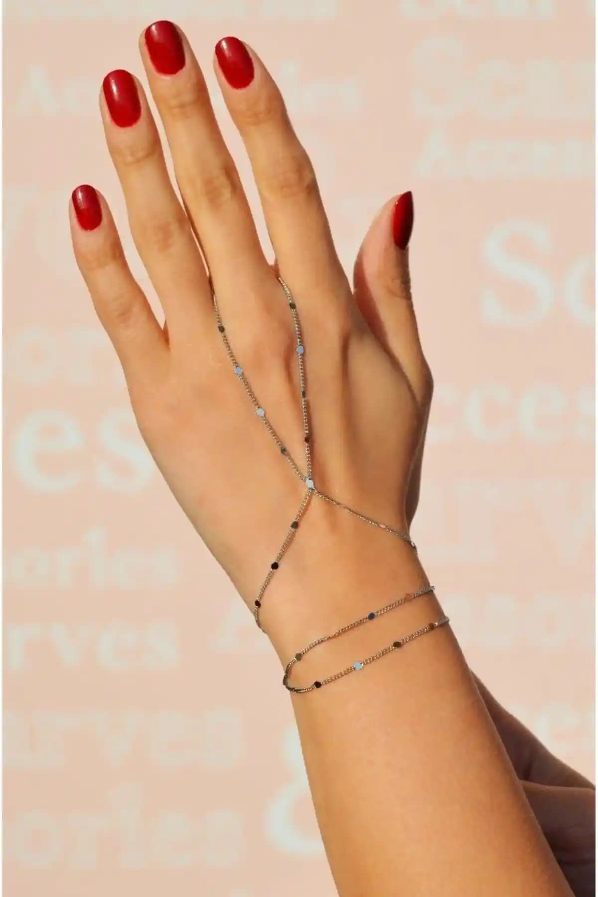 Pırıltılı İnce Zincir Şahmeran Güleş Renk Modaya Uygun Zarif Takı Parçası