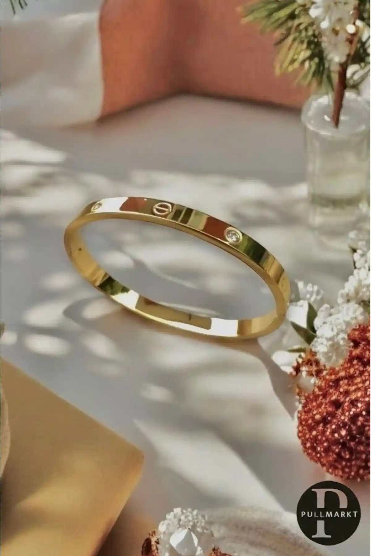 Pullmarkt Model Taşlı Kelepçe Kadın Bileklikleri Zarif ve Çok Yönlü Aksesuar Seçeneği