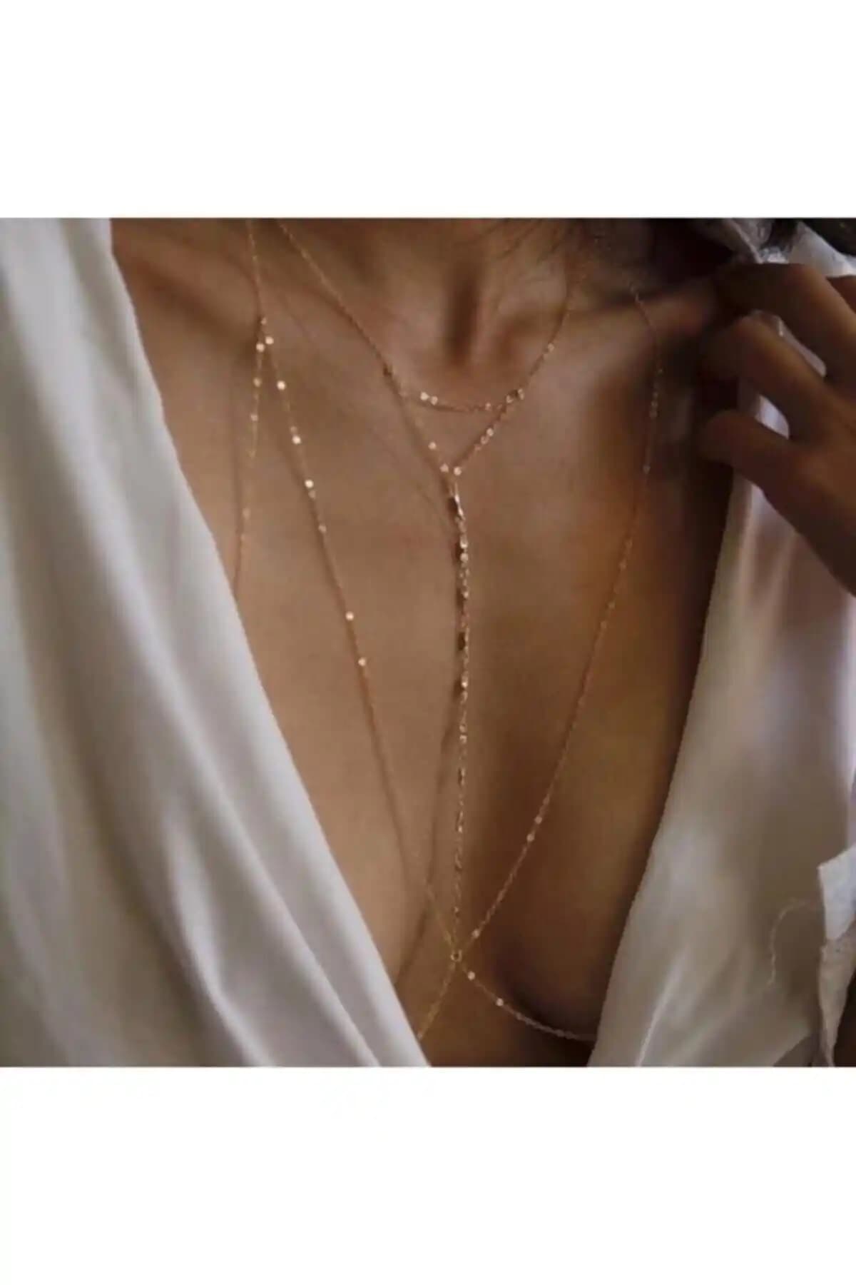 QP Angel's Kadın Altın Renk Zincir Aksesuarı Modern ve Şık Tasarım