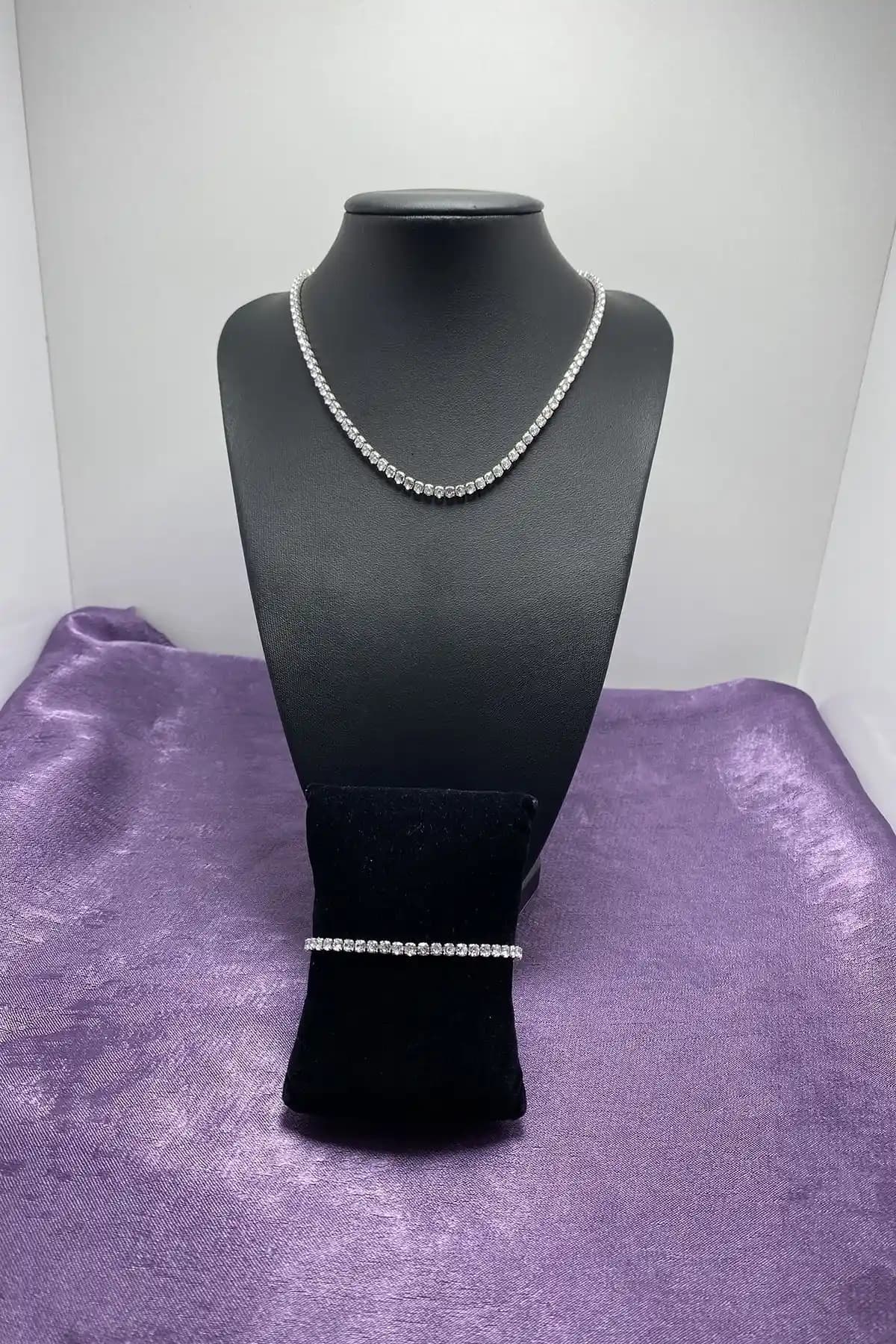 Ressia Zirkon Takı Setleri Karşılaştırması: Hangi Set Sizi Daha Çok Şımartır?