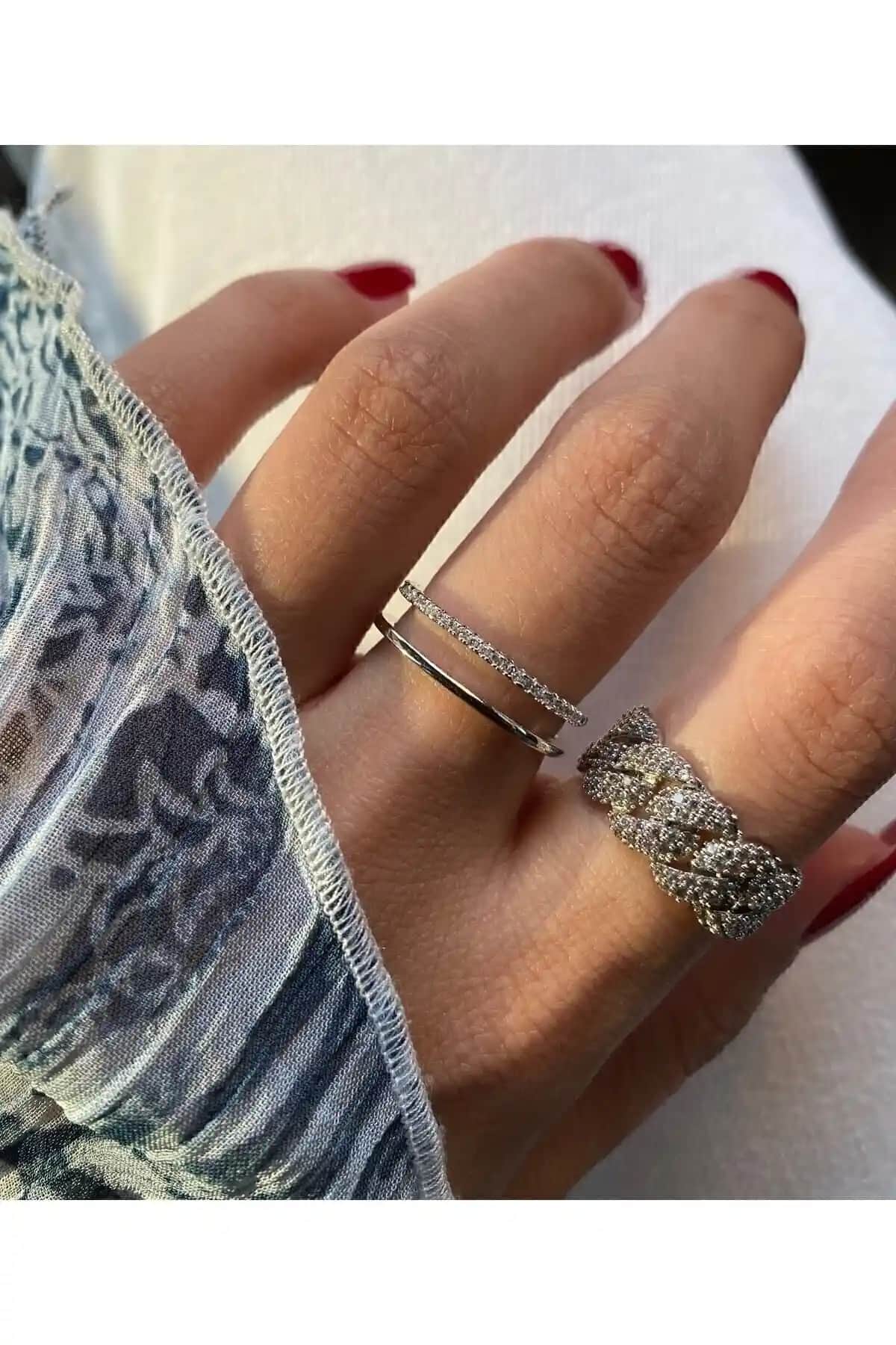 RingBox Güç Renkli İki Sıra Kare Taşlı Modern Altın Kaplama Yüzük