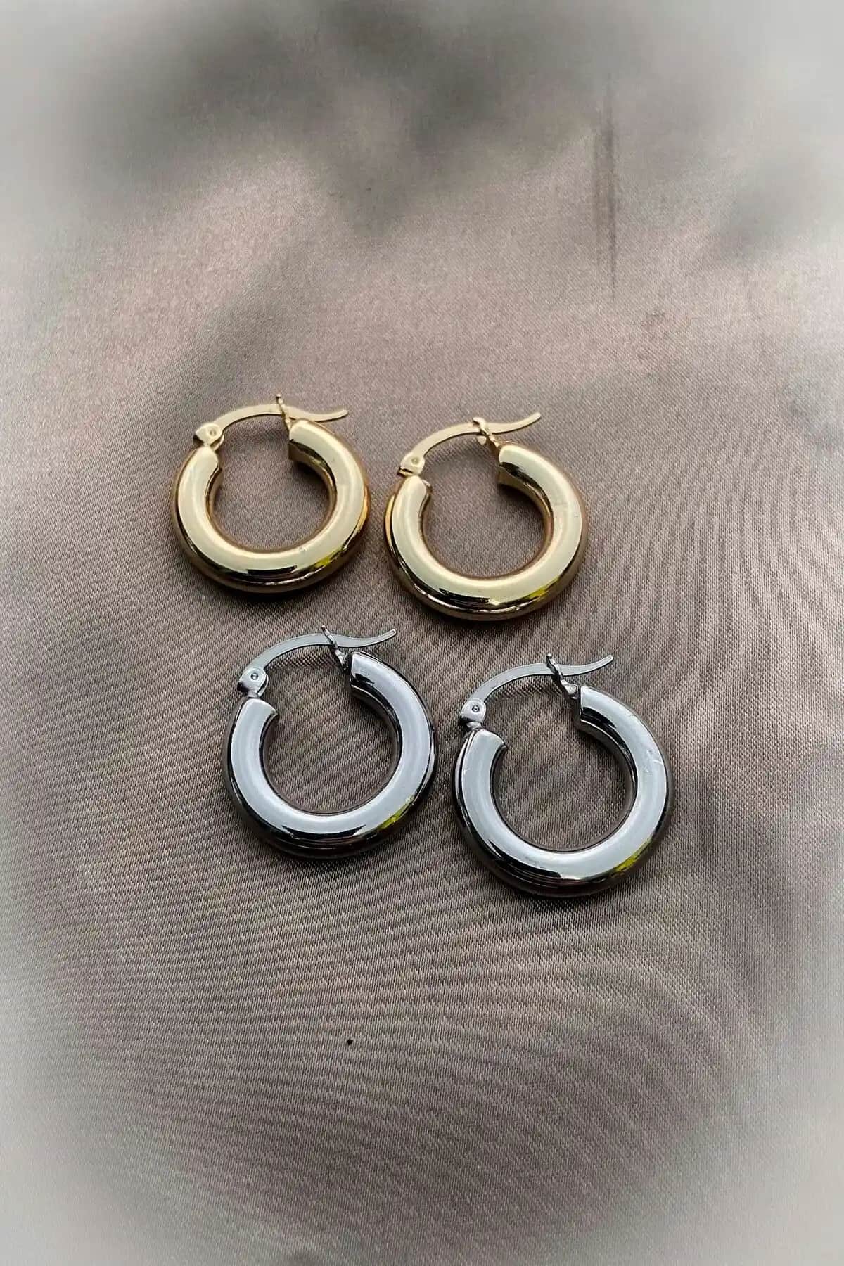 Roshel Çelik Paslanmaz Altın Renkli Çift Halkalı Küpe Özellikleri ve Kullanım İpuçları