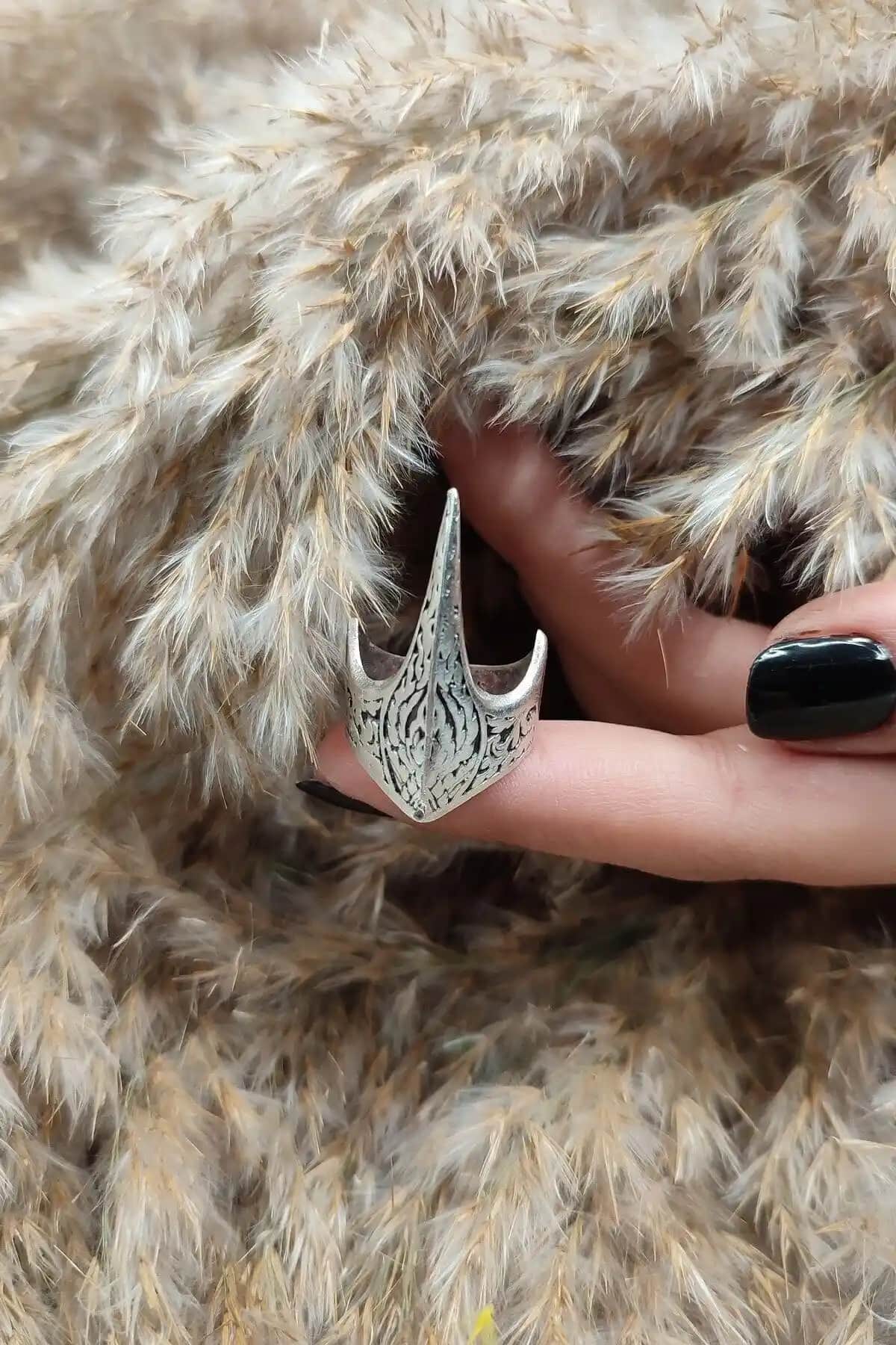 S4S Gümüş Kaplama Zihgir Okçu Yüzüğü: Vintage ve Modern Tasarımın Şıklıkla Buluşması