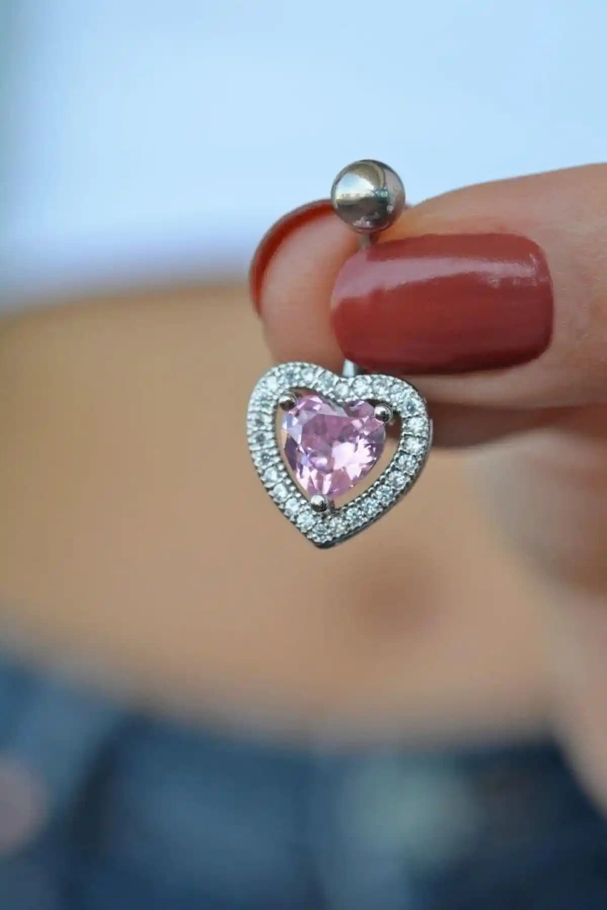 Sacce Scarves & Accessories Kalp Model Pembe Taşlı Çelik Göbek Piercing Ürünü Detayları