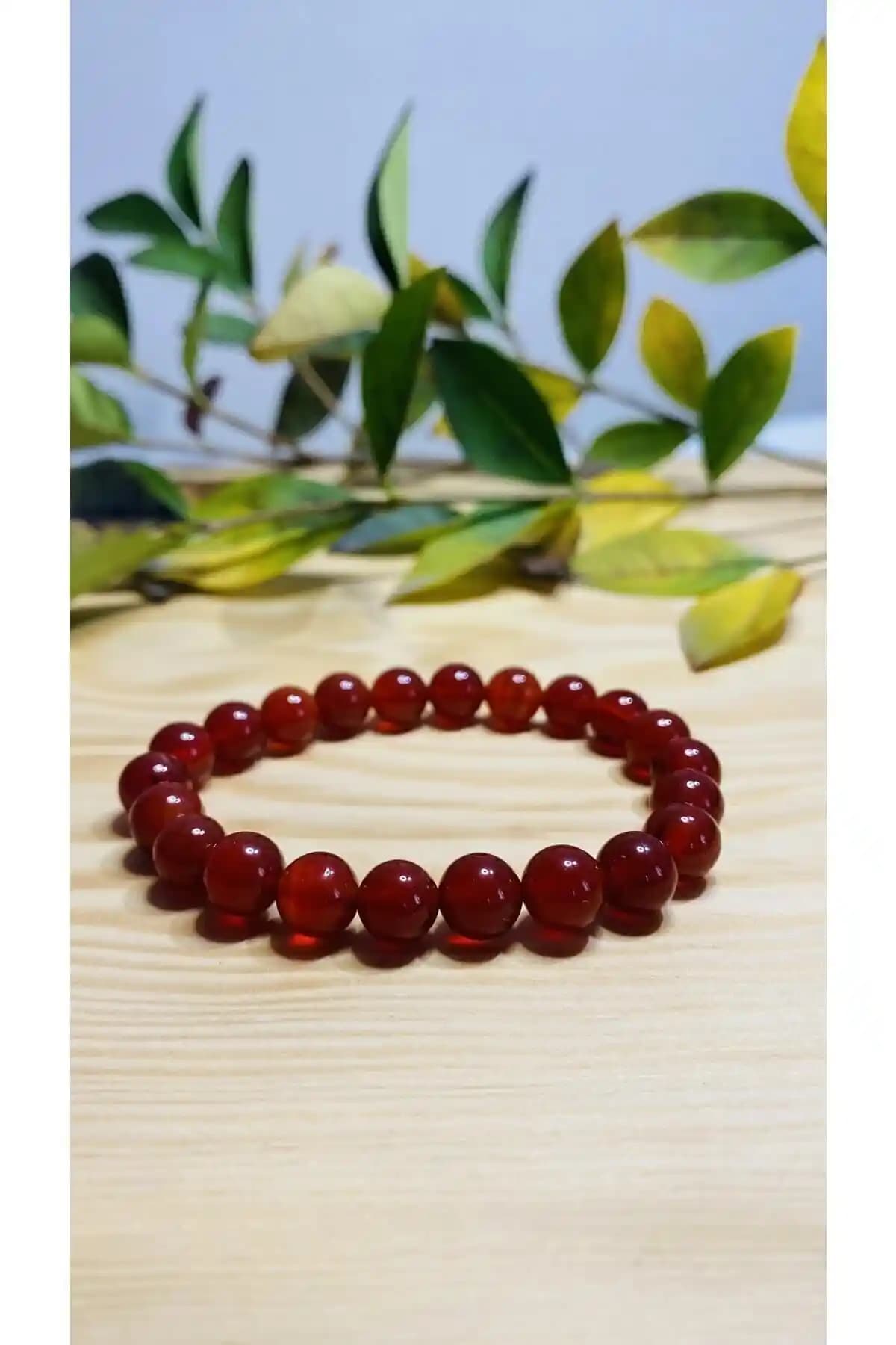 SARRAF Kırmızı Akik Taşlı Bileklik: Doğal ve Zarif Tasarımın Şıklıkla Buluşması