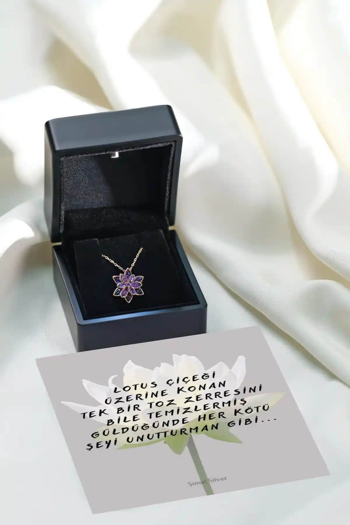 Şimal Silver ve Zanaatsilver Gümüş Lotus Kolye Karşılaştırması: Tasarım ve Kalite Analizi