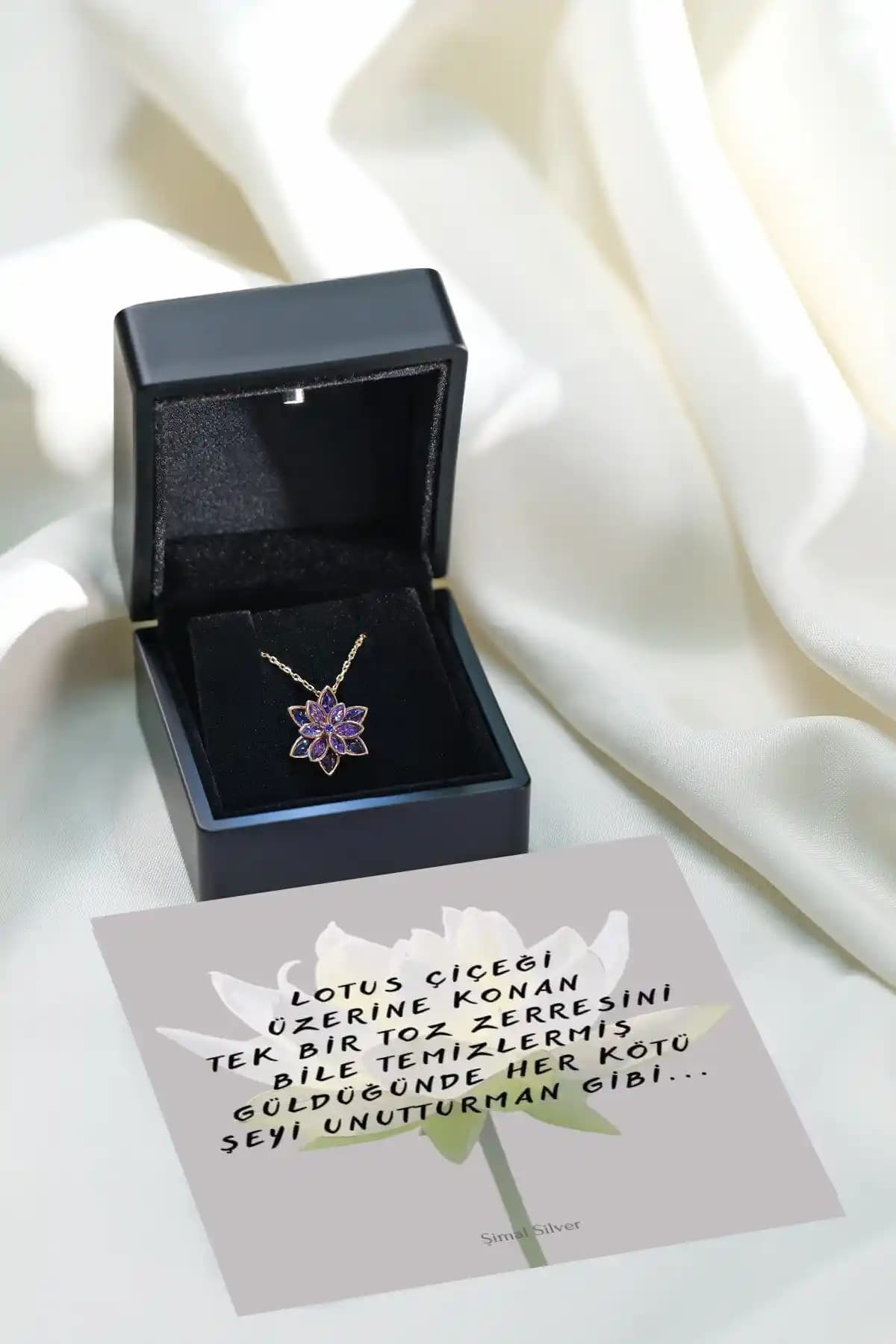 Şimal Silver ve Zanaatsilver Gümüş Lotus Kolye Karşılaştırması: Tasarım ve Kalite Analizi