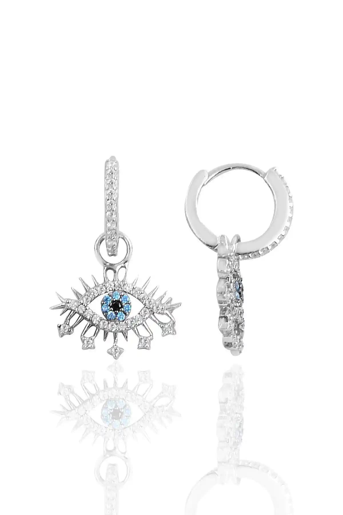 Söğütlü Silver Güçlü Lareyn Halka Küpe: Zarif ve Dayanıklı Gümüş Takı Seçeneği