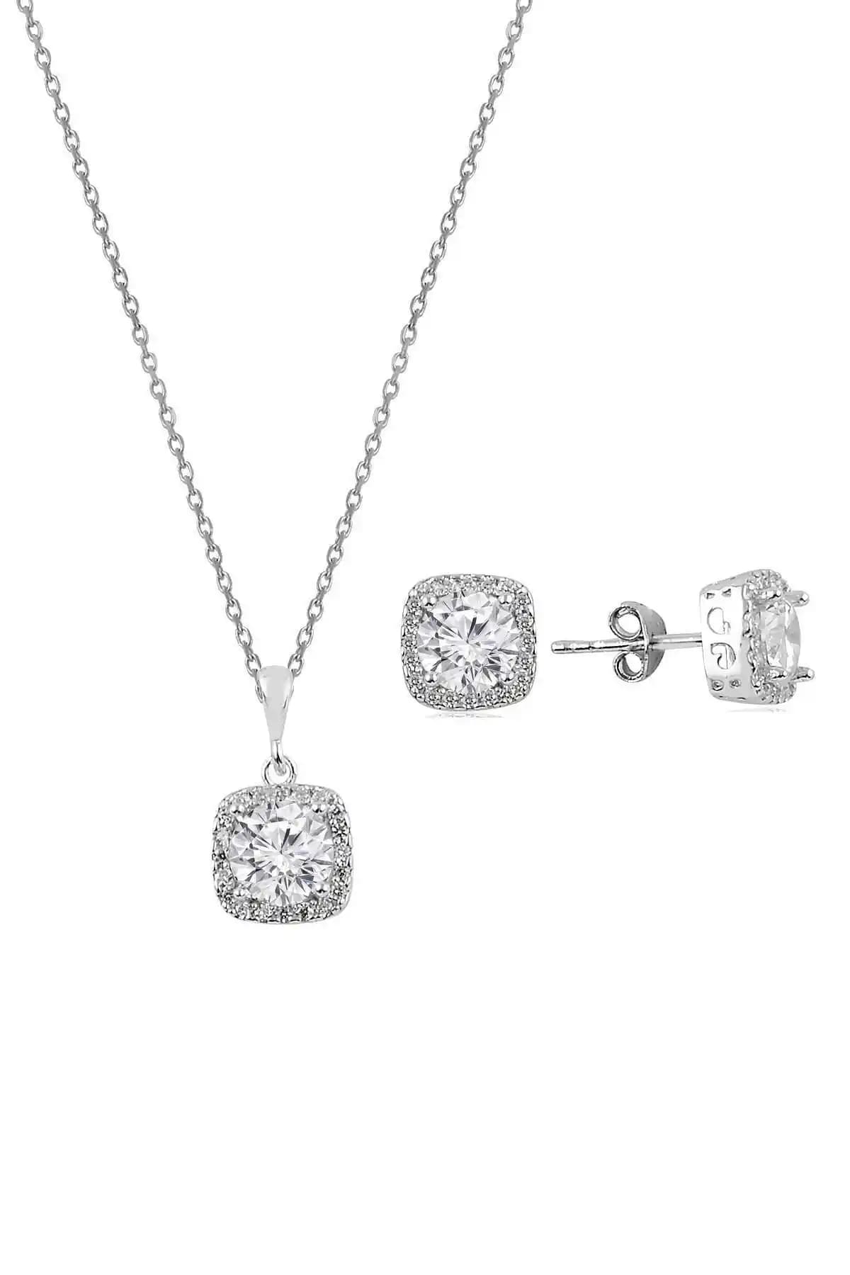 Söğütlü Silver Gümüş Pırlanta Zirkon Kare Montürlü Takı Seti 925 Ayar Kadınlar İçin