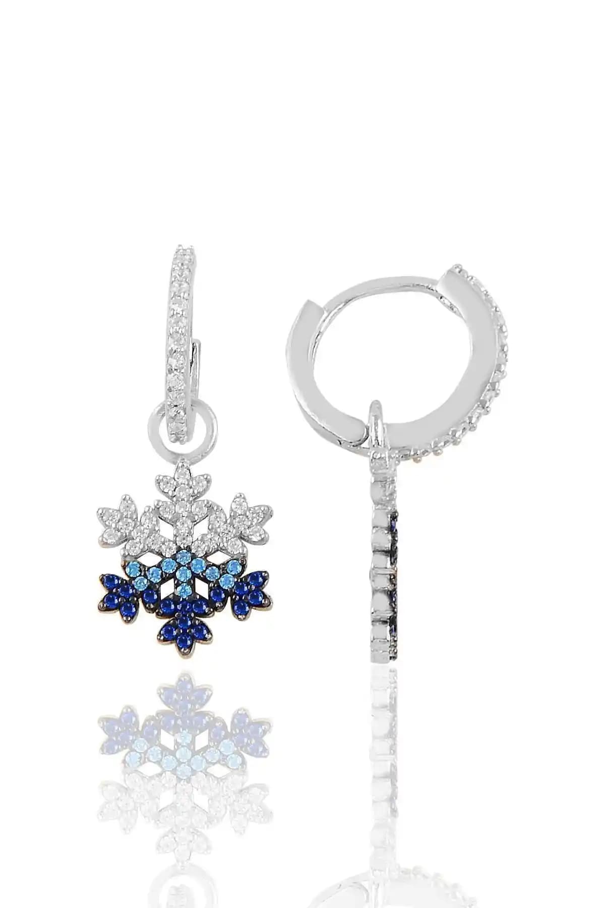 Söğütlü Silver Gümüş Renkli Taşlı Kar Tanesi ve Kalp Kesim Zirkon Halka Küpe Karşılaştırması