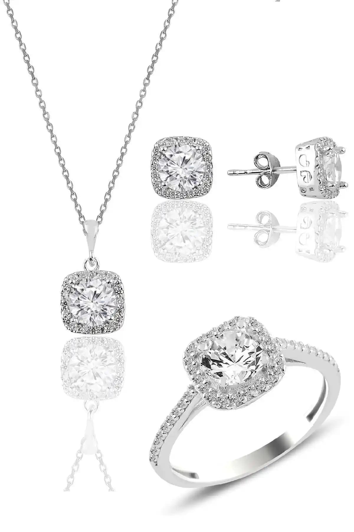 Söğütlü Silver Gümüş Rodyumlu Zirkon Taşlı Kare Üçlü Takı Seti: Modern ve Şık Tasarım