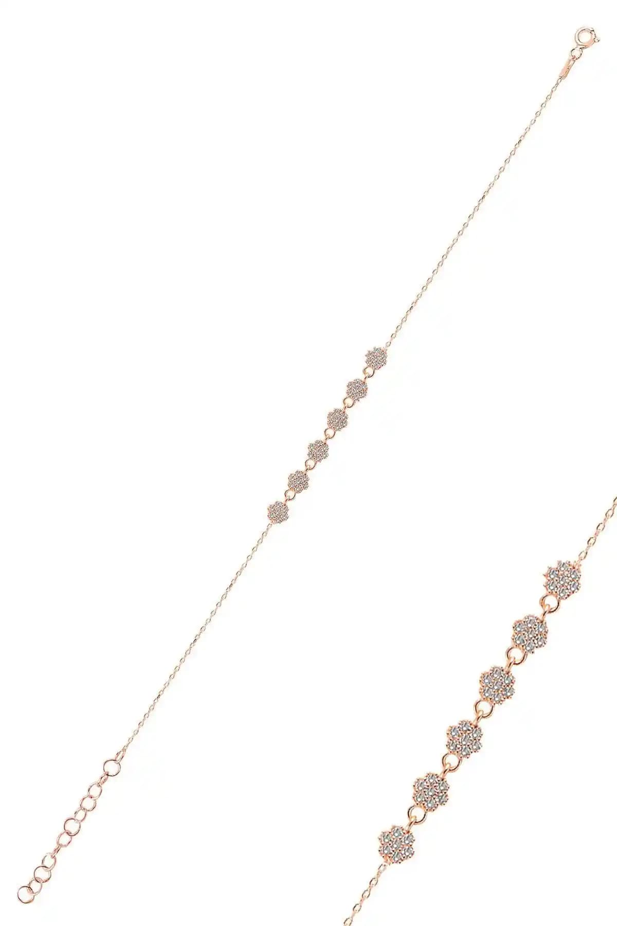 Söğütlü Silver Rose Zirkon Taşlı Çiçek Bileklik: Zarif ve Dayanıklı Tasarım