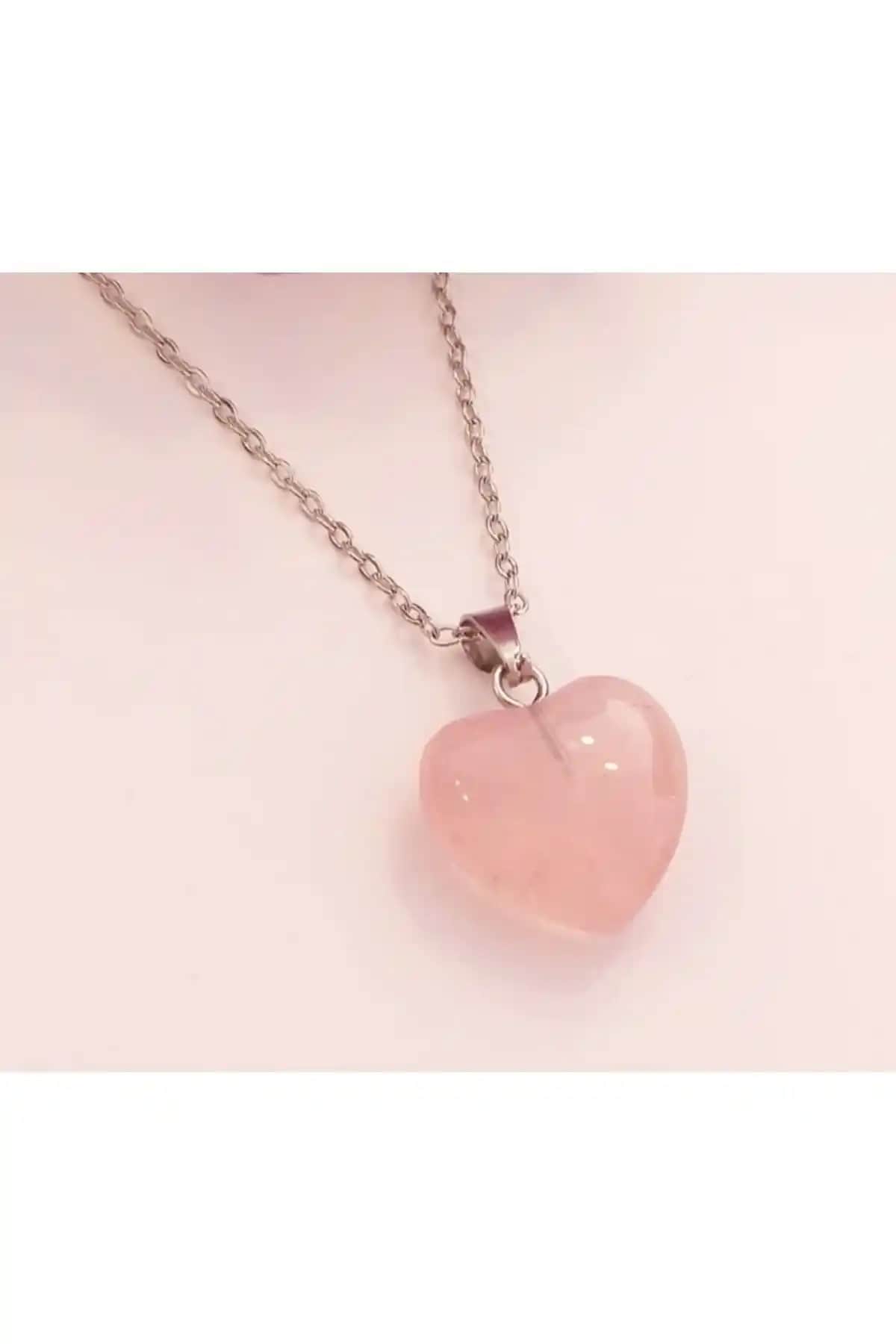 Sweet Yeni Kalp Pembe Kuvars Zincirli Kolye: Estetik ve Duygusal Değerler Bir Arada