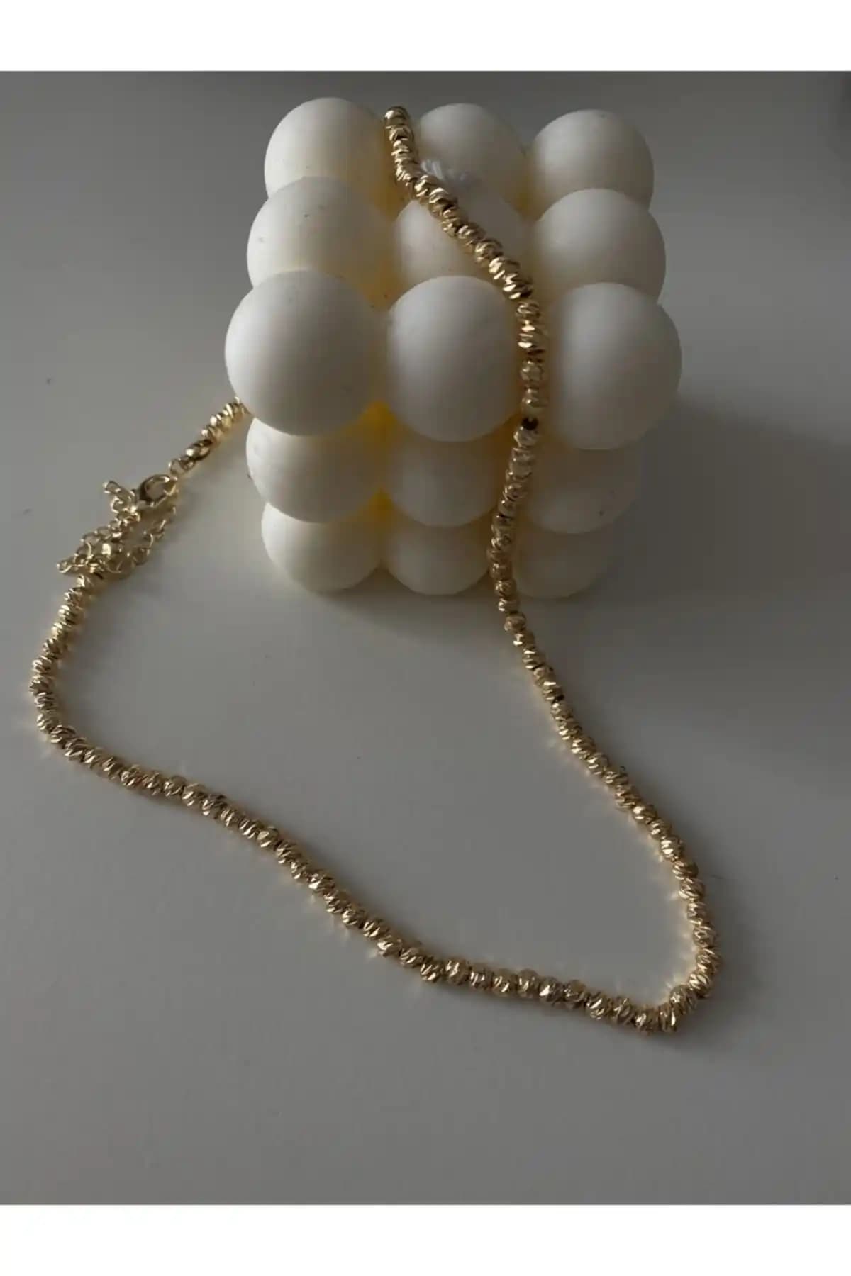 Vi Store Jewelry Dorika Zincir Kolye: Şıklık ve Modernliğin Zarif Buluşması