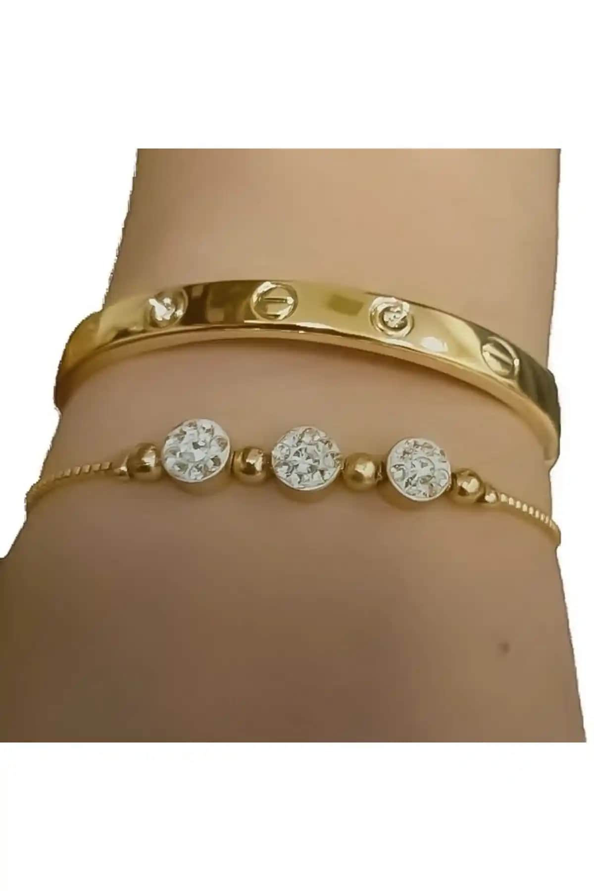 X-Lady Accessories Altın Renk Kombin Bileklik Seti Şık ve Çok Yönlü Kullanım İmkanı Sunar