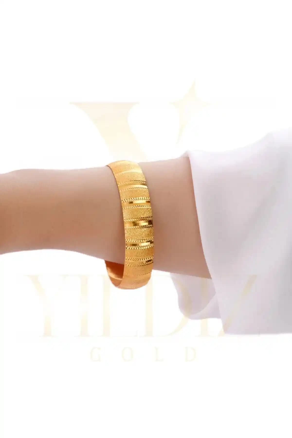 Yılz Gold İmitasyon 22 Ayar Altın Kaplama Bilezik: Şıklık ve Dayanıklılığın Birleşimi