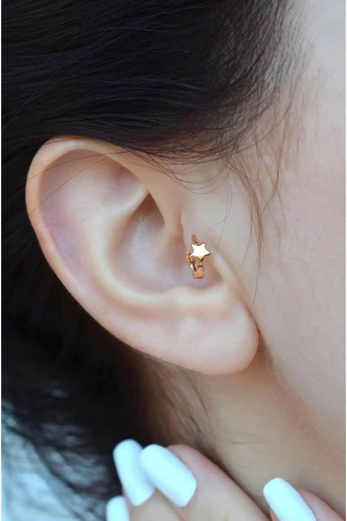 Yılz Model Halka Piercing: Parlak ve Renkli Tasarımıyla Günlük Şıklık İçin Uygun