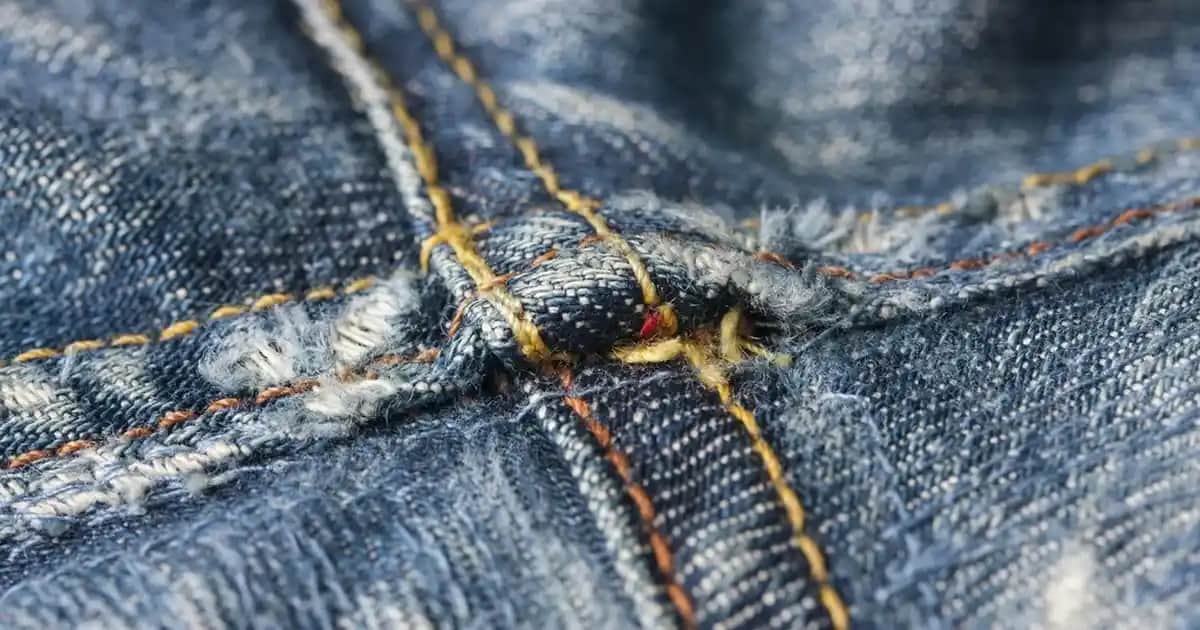 Advance White Diş Macunu: Güçlü Beyazlatıcı ve Temizleyici Özellikleriyle Diş Sağlığını Destekler