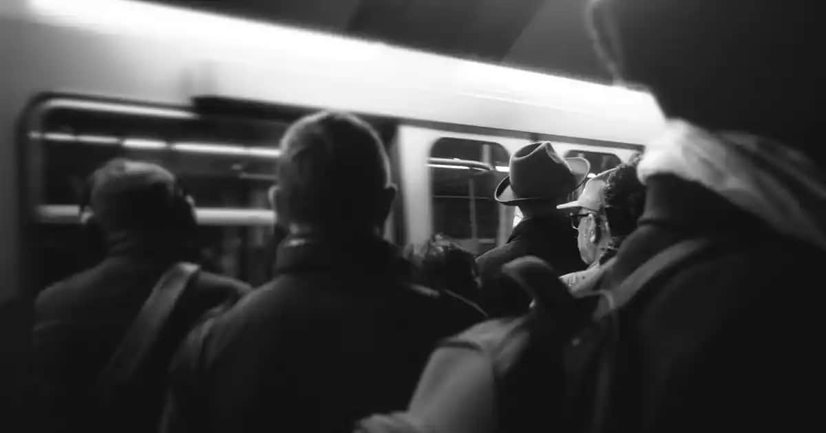 Bade Natural Gül Yağı: Doğal İçeriklerle Güzellik ve Sağlıkta Yenilikçi Çözüm