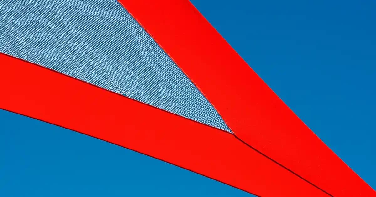 Emily 217 Dudak Kalemi: Uzun Süre Kalıcı ve Doğal Dudak Makyajı İçin En İyi Seçenek