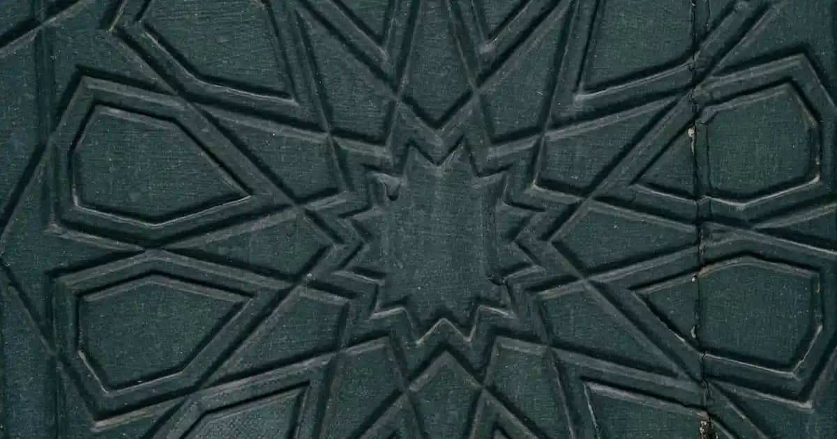 Emotion Detox Floral Kadın Deodorant Spreyi: Doğal ve Ferah Bir Gün İçin Güvenilir Tercih