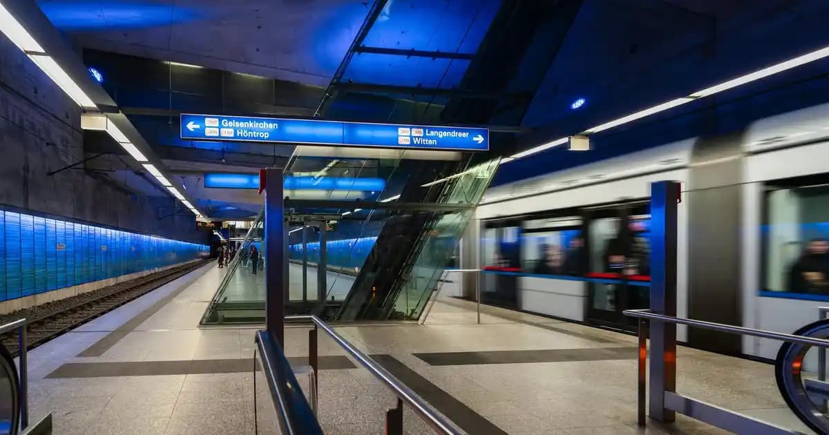 Fondöten Pudra Kullanımı ve Doğru Uygulama Yöntemleri Hakkında Kapsamlı Rehber