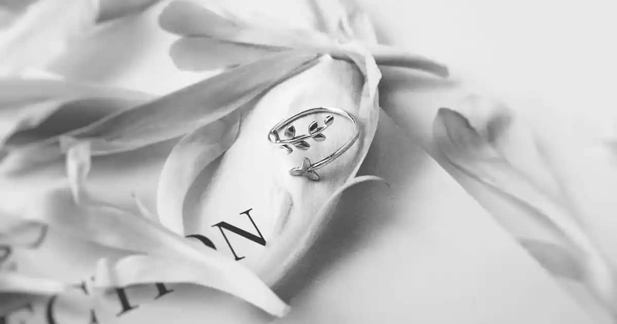 Golden Rose Ruj 22: Kalıcı ve Şık Dudaklar İçin Mükemmel Seçenek