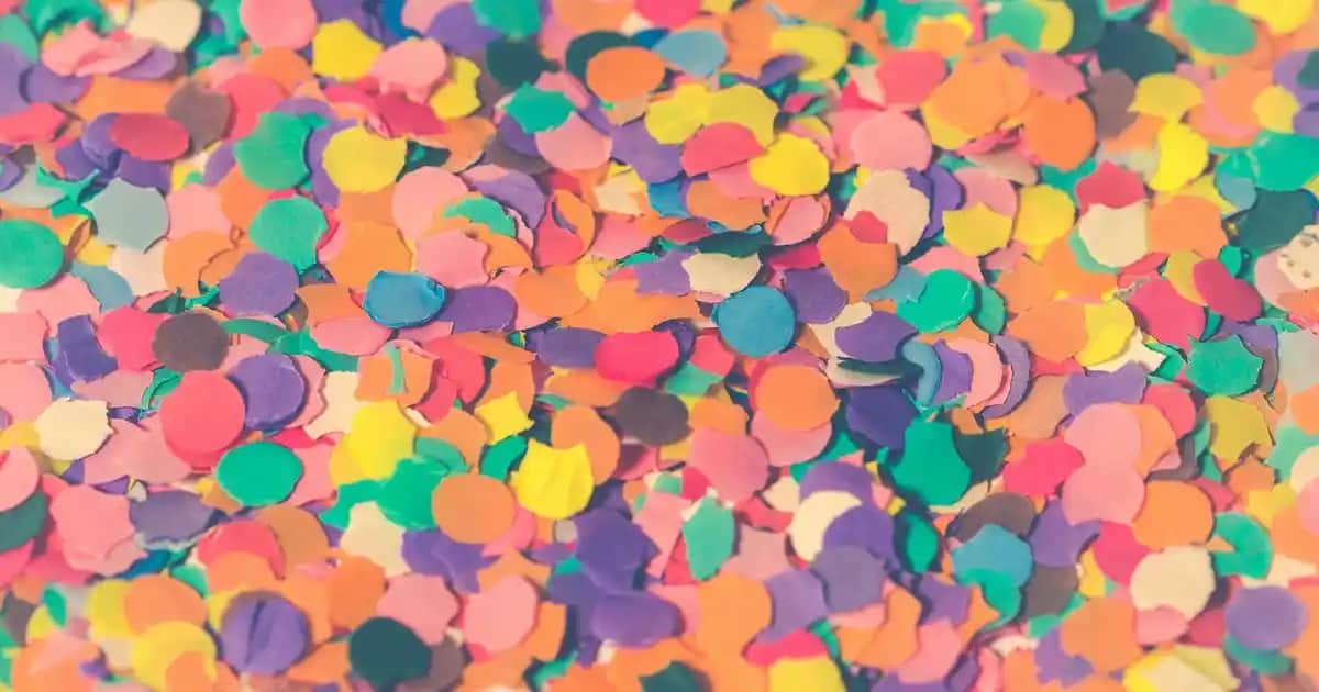 Kaş Tarama Fırçası Seçimi ve Kullanımı: Doğal Görünüm İçin İpuçları ve Ürün Tavsiyeleri