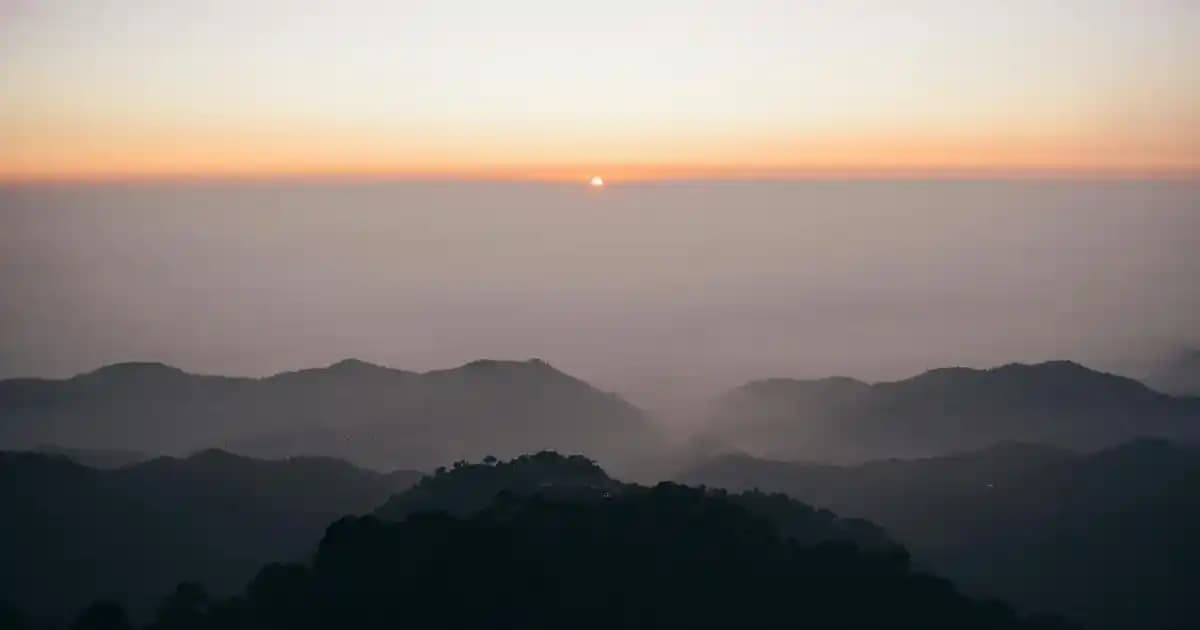 Koltuk Altı Parfümü: Günlük Ferahlatıcı ve Güven Verici Koku Çözümleri