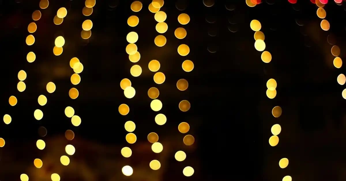 La Roche Posay Effaclar Duo: Akne ve Cilt Kusurlarını Hedefleyen Güçlü Bakım Kremi