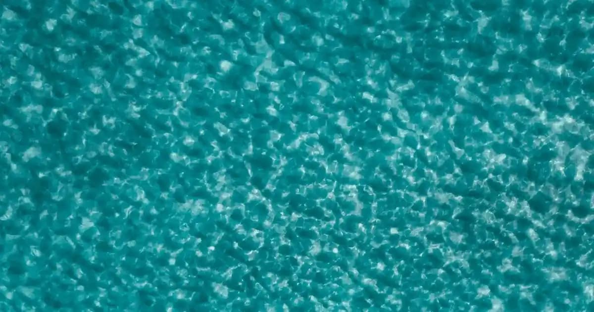 Pastel Glassy Glow Skin Serumu: Yoğun Nem ve Doğal Işıltı Sağlayan Cilt Bakım Ürünü