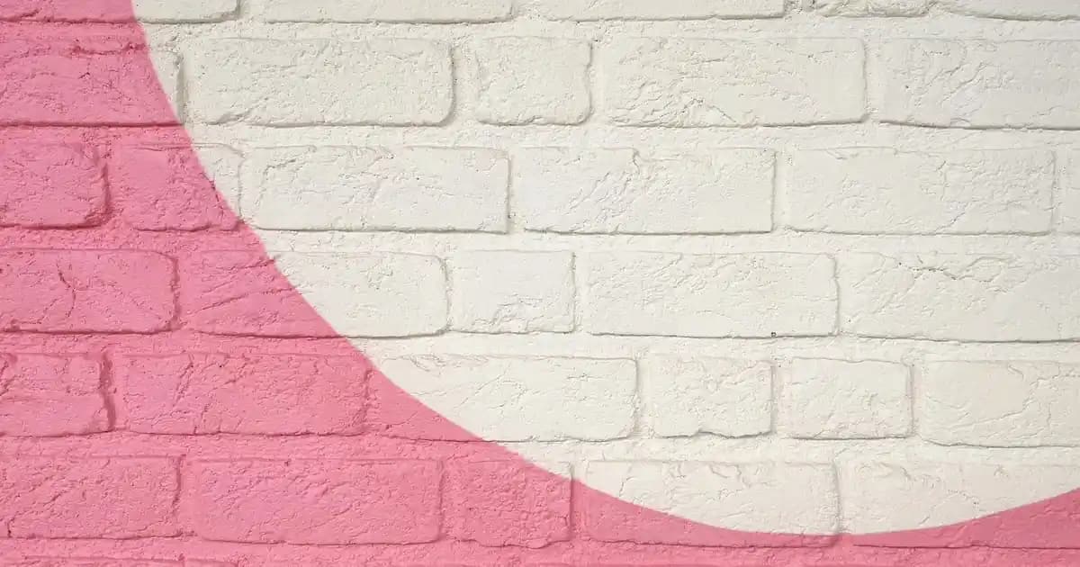 Pastel Pure 606: Doğal ve Sağlıklı İçeriğiyle Şık Tırnak Renk Seçeneği