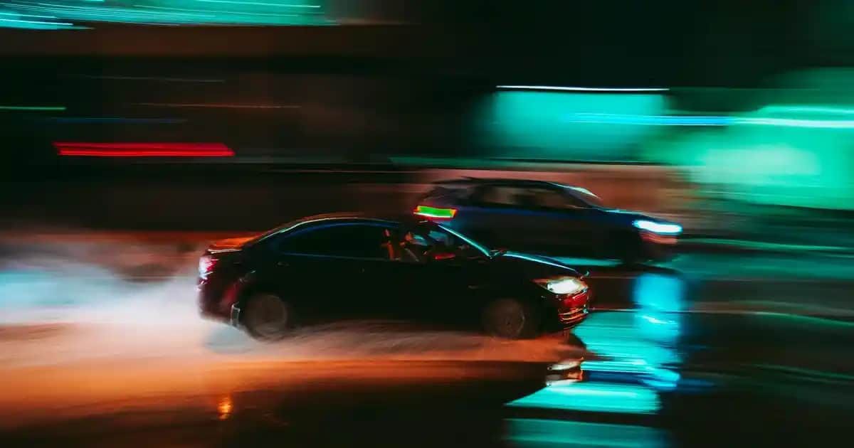 Şehirli ve modern görünüm için urban stil saç köpüğü kullanımı ve avantajları