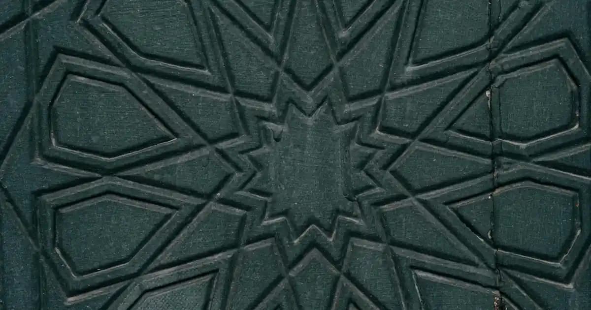 Sevgili Aksesuarları: Aşk ve Bağları Temsil Eden Şık ve Anlamlı Takılar