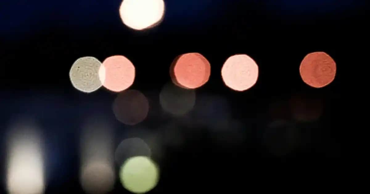 Siyah Dudak Kalemi Kullanımı ve Makyajda Cesur Fark Yaratma Rehberi