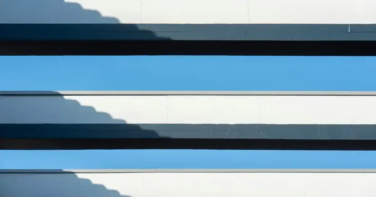 Su Geçirmez Eyelinerlar: Uzun Süre Kalıcı ve Şık Göz Makyajı İçin Rehber