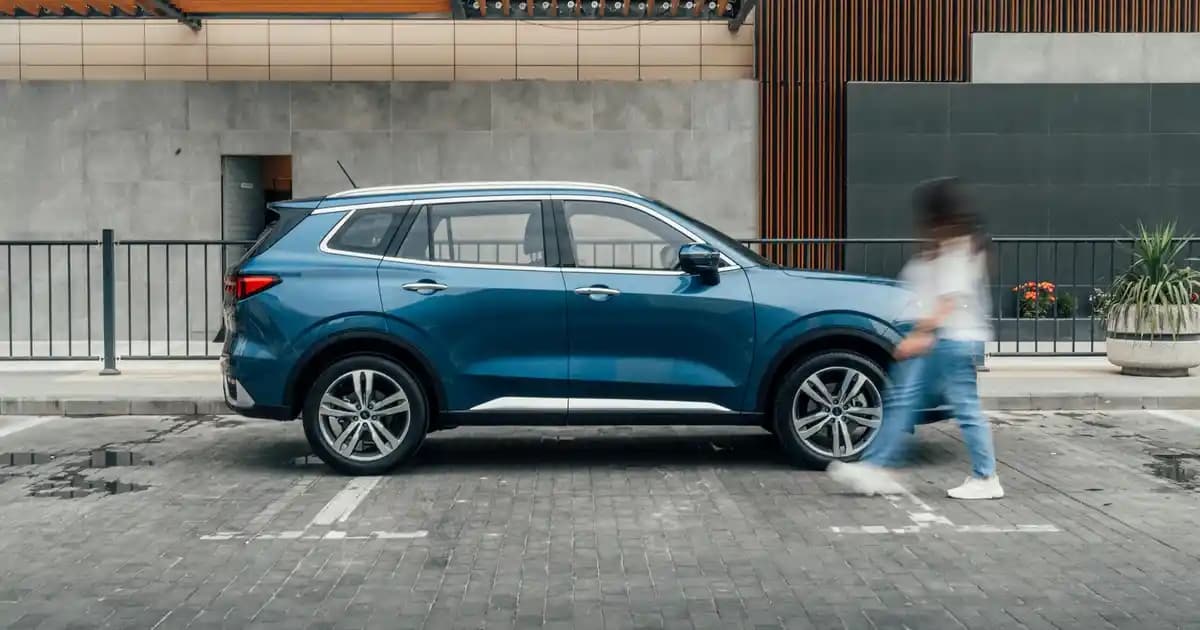 Tırnak Temizliği ve Bakımı Rehberi: Sağlıklı ve Güzel Ellerin Anahtarı