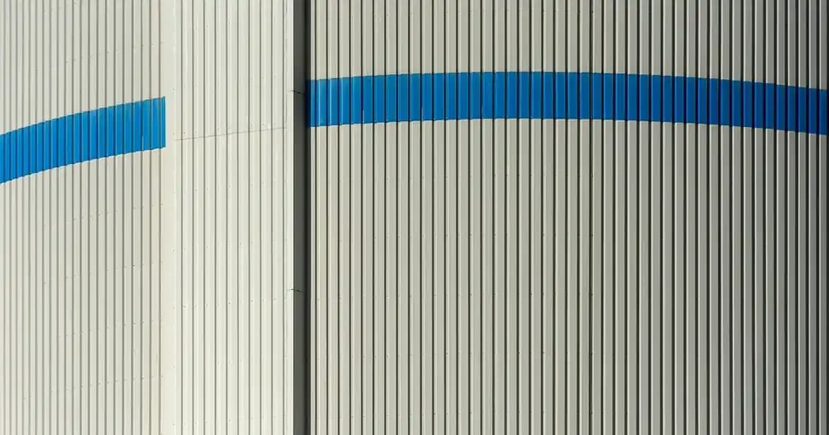 Versace Dylan Blue Kadın Parfümü: Zarafet ve Çekiciliğin Modern Simgesi