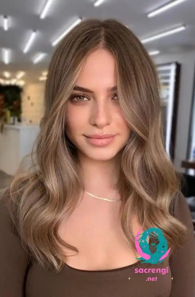 Açık Kumral Saç Rengi Modelleri ve Bakımı: Doğallık ve Şıklığın Buluşması