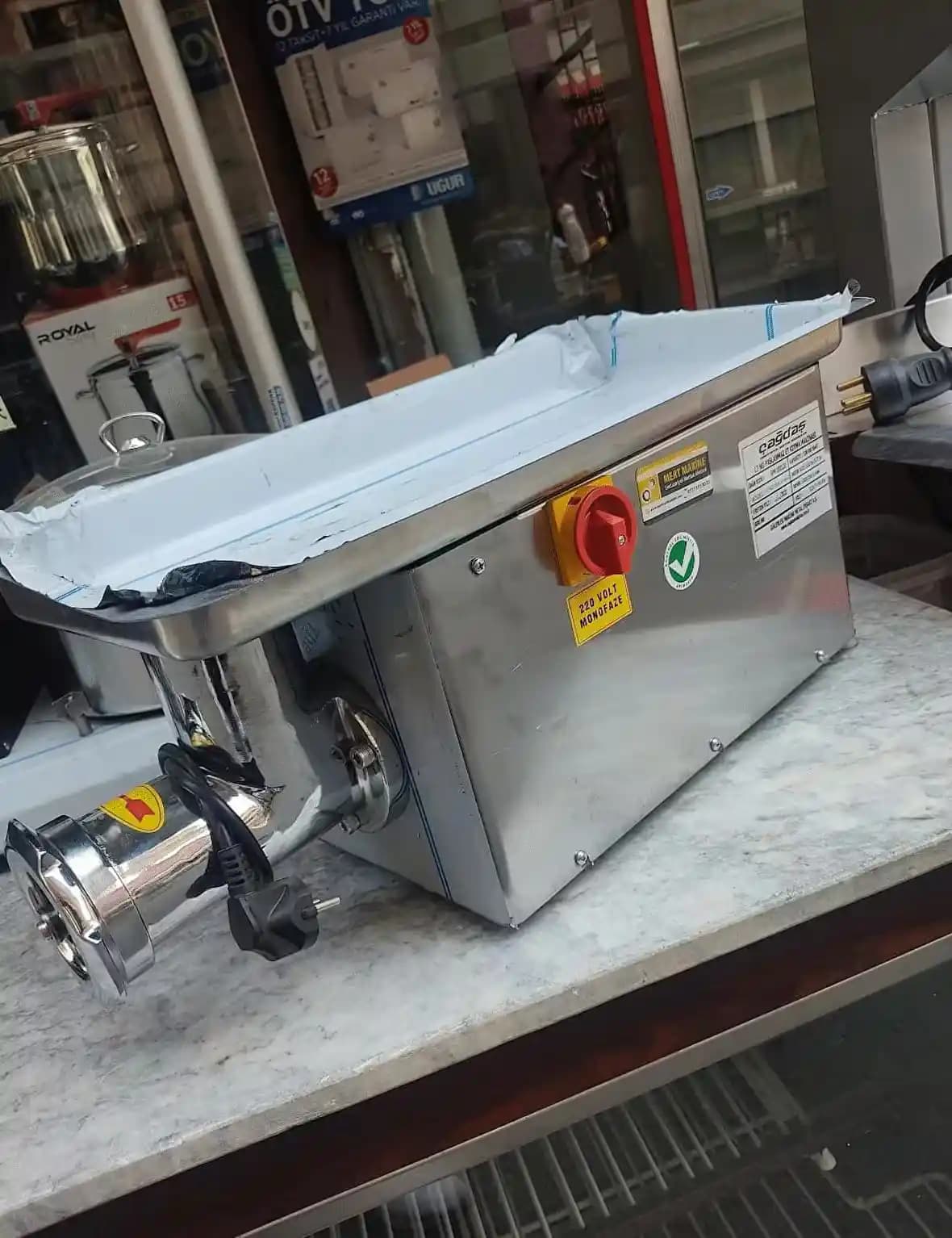 Ada Makinesi: Güzellik ve Kişisel Bakımda Yenilikçi Cilt Bakım Teknolojileri