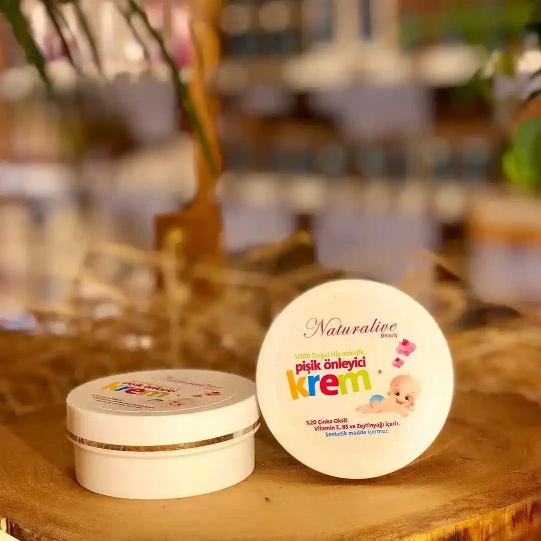 Alman Pişik Kremleri: Bebek ve Hassas Ciltler İçin Güvenilir Cilt Bakım Seçeneği