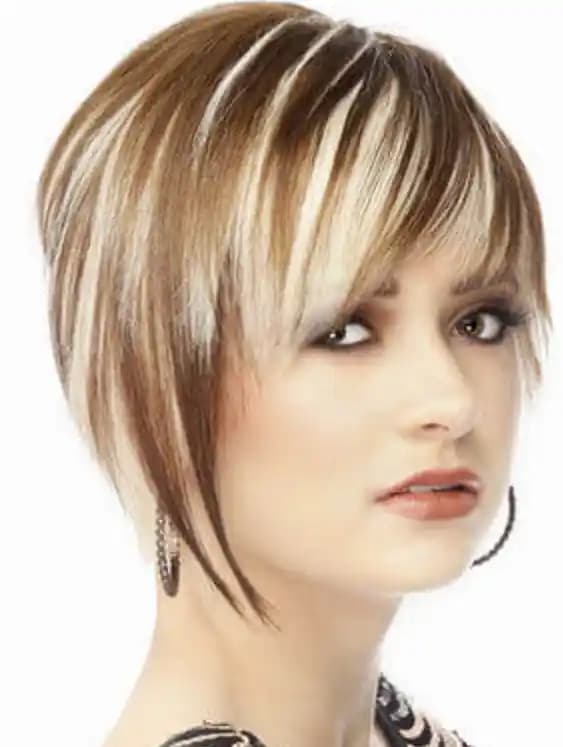 Asimetrik Kısa Saç Modelleri: Cesur ve Modern Stil İçin Pratik ve Şık Seçenekler